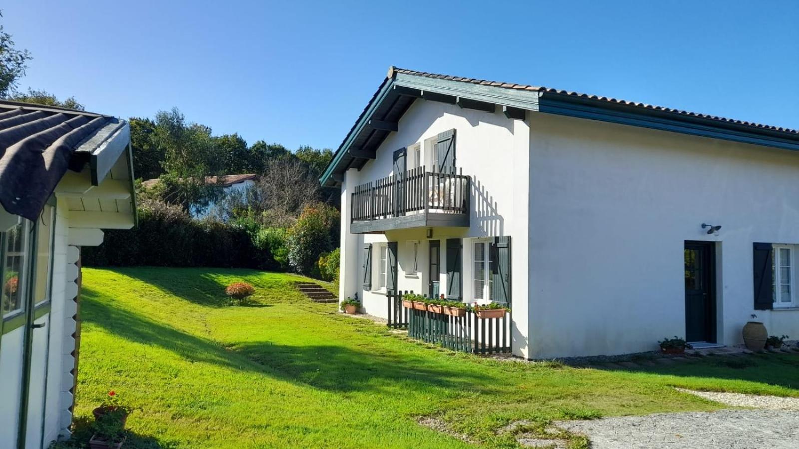 Maison Ihi-Toki - Apartamento Planta Baja T2 40M2 - Apartamento Planta Alta T3 54M2 サン・ペ・シュル・ニヴェル エクステリア 写真